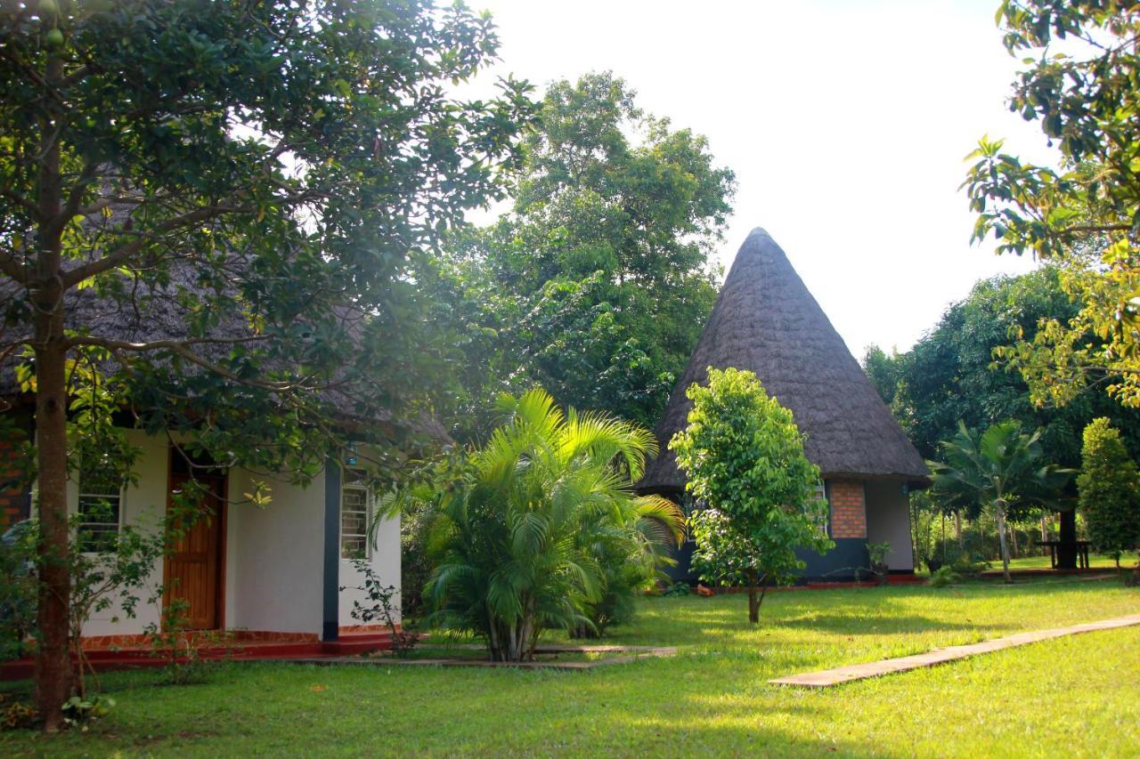 Tusubira Village Jinja Exterior photo