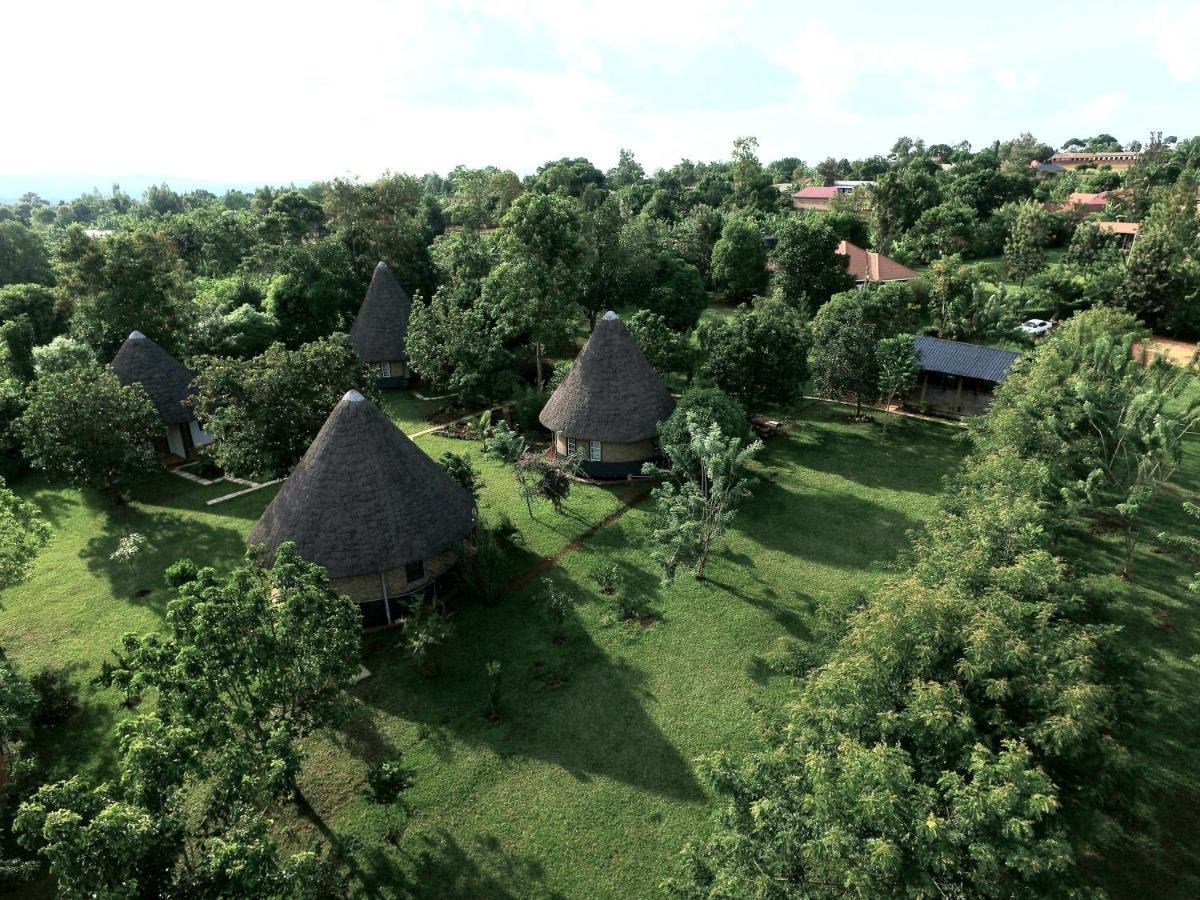 Tusubira Village Jinja Exterior photo