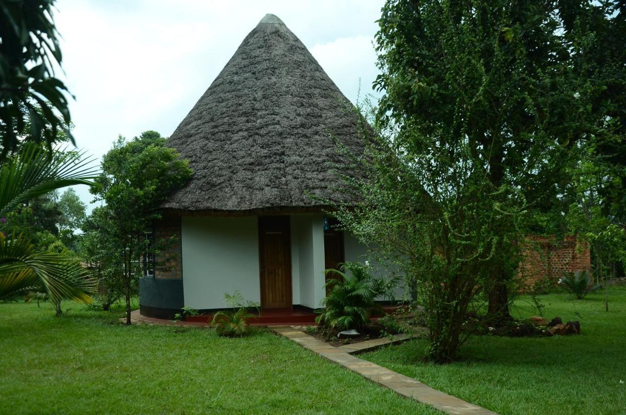 Tusubira Village Jinja Exterior photo